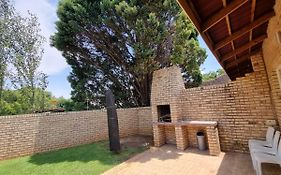 Vaal De Vue - Formanstreet 68 - Self Catering Apartment